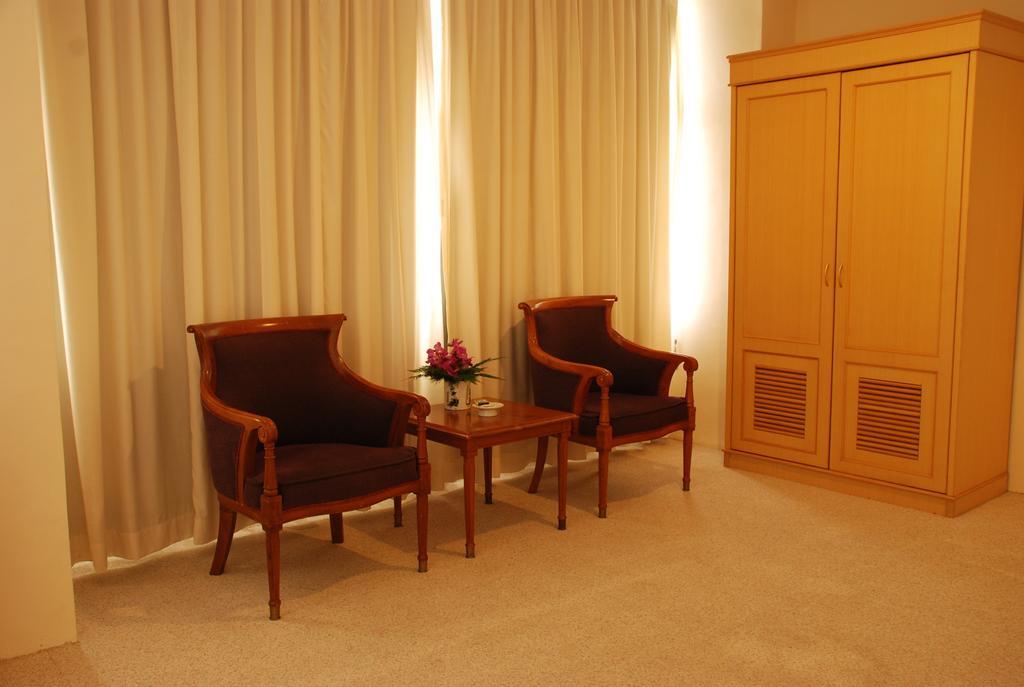 פאלמבאנג Hotel Sandjaja מראה חיצוני תמונה