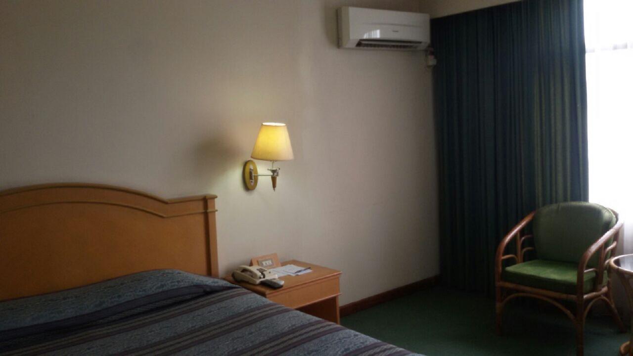 פאלמבאנג Hotel Sandjaja מראה חיצוני תמונה